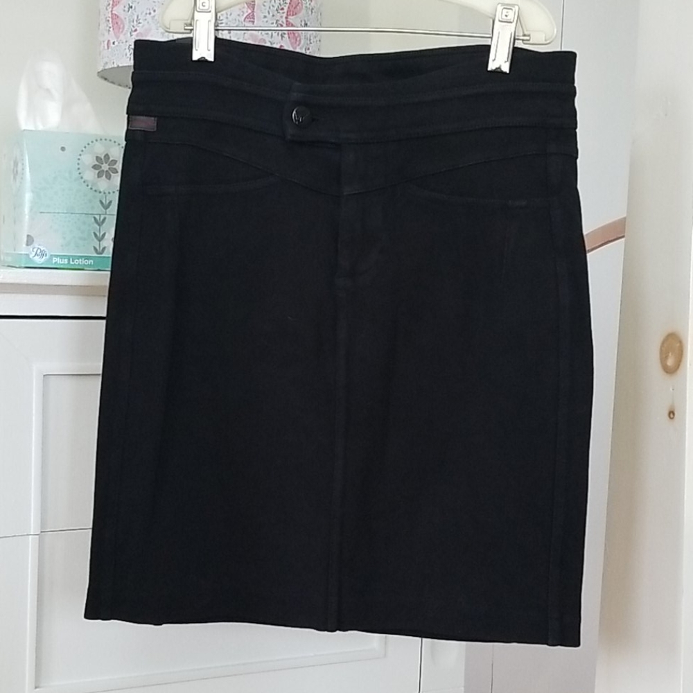 Black skirt